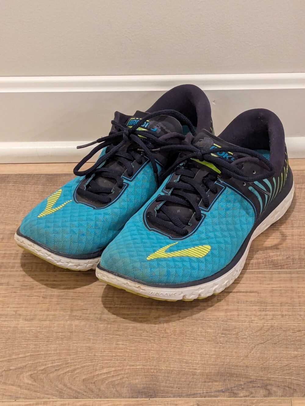 Brooks PureFlow 6 Running Shoes Womens 9.5 Blue Black Athletic Sneakers
